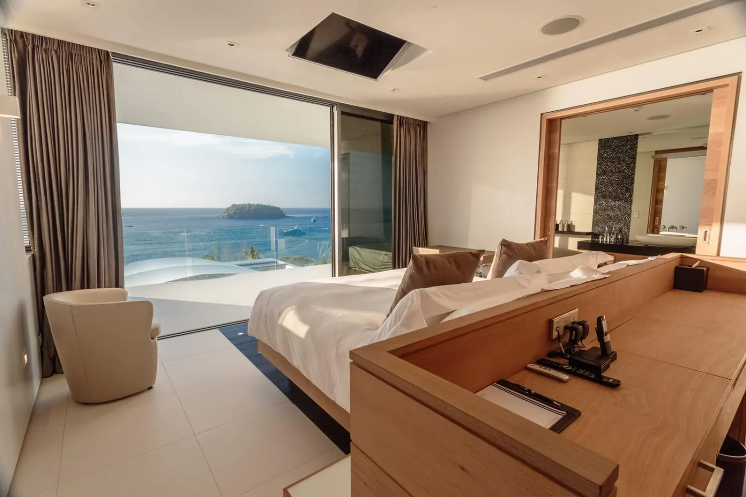 Property image - full photo 11