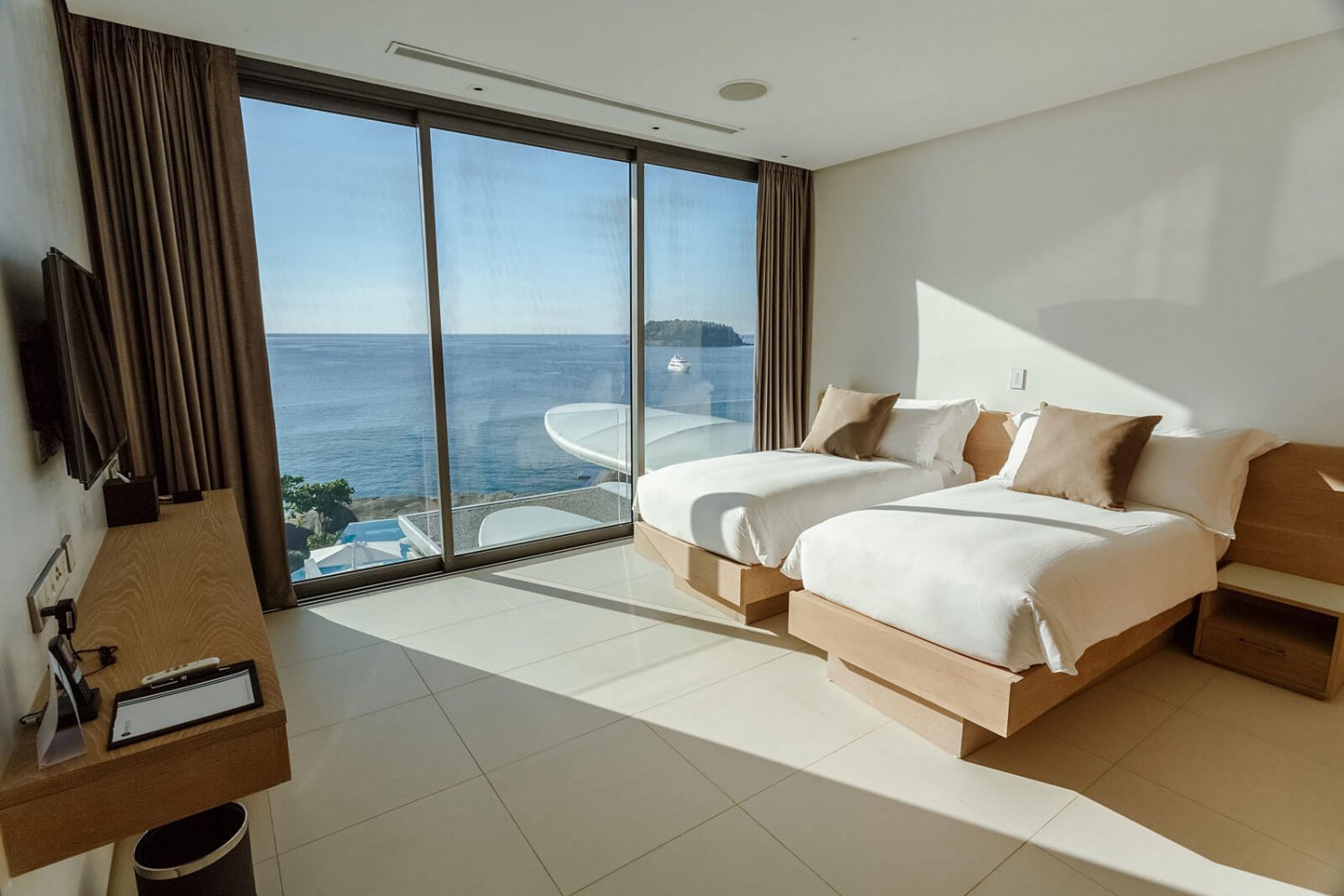 Property image - full photo 5