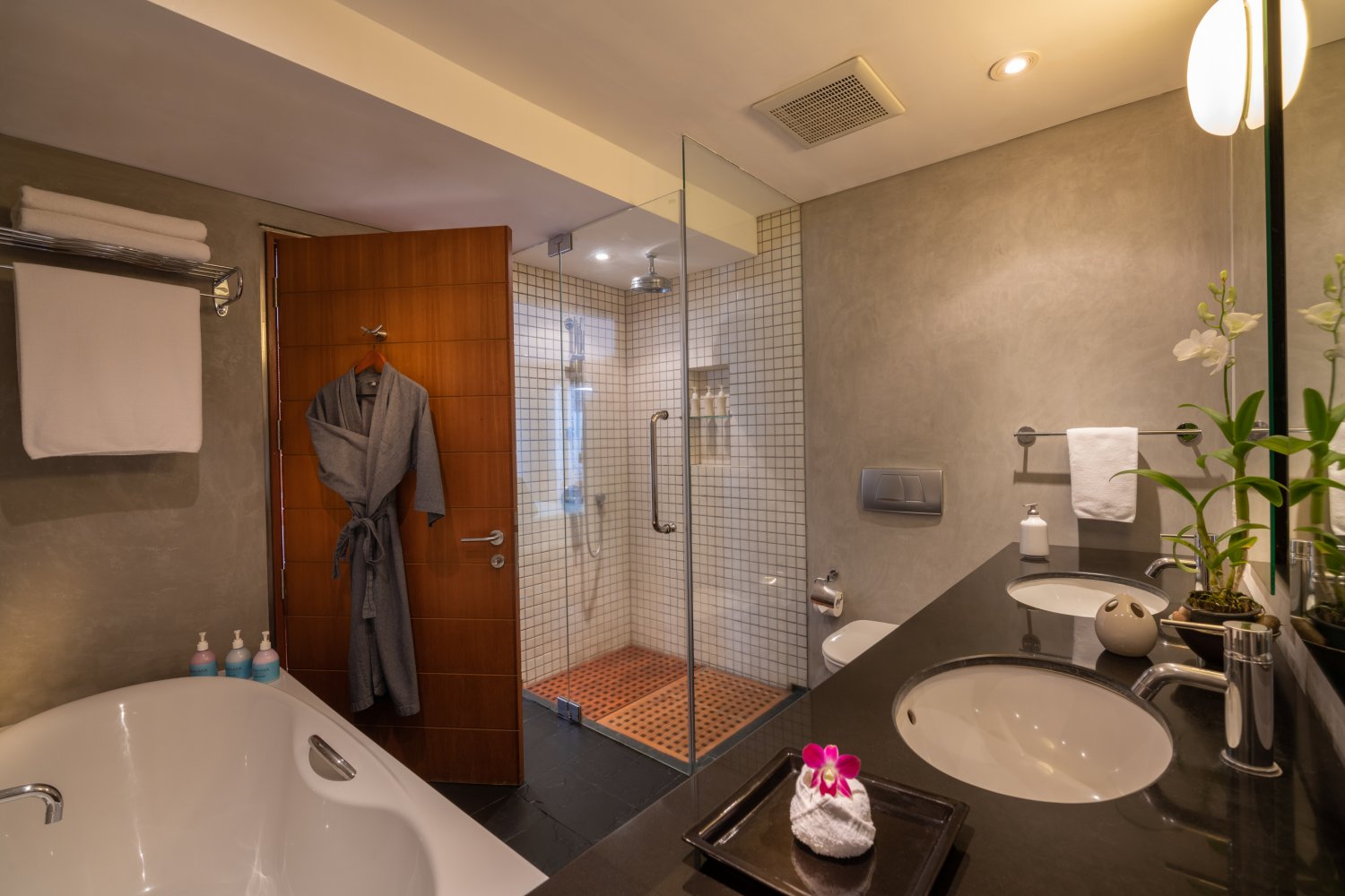 Property image - full photo 30
