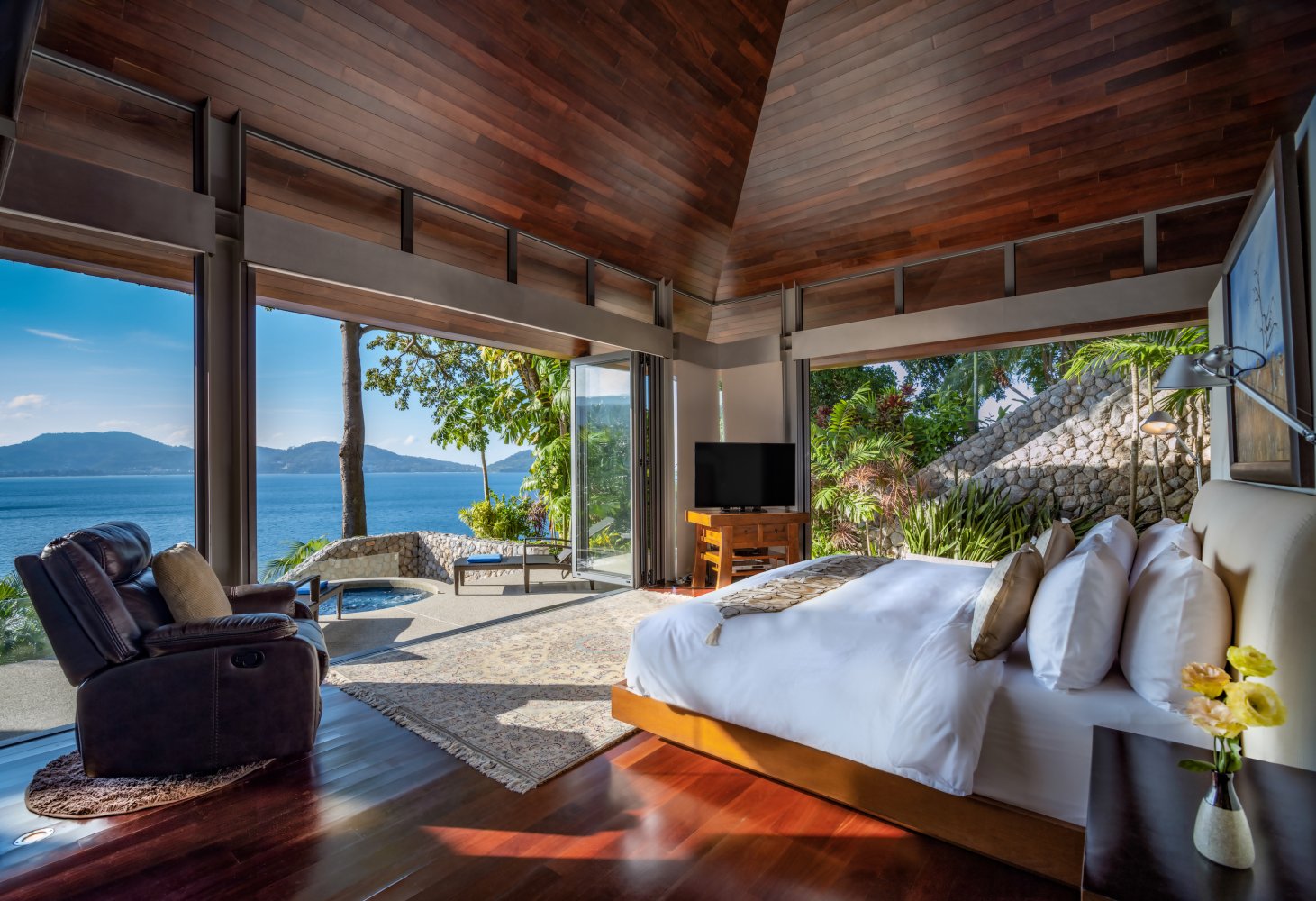 Property image - full photo 9