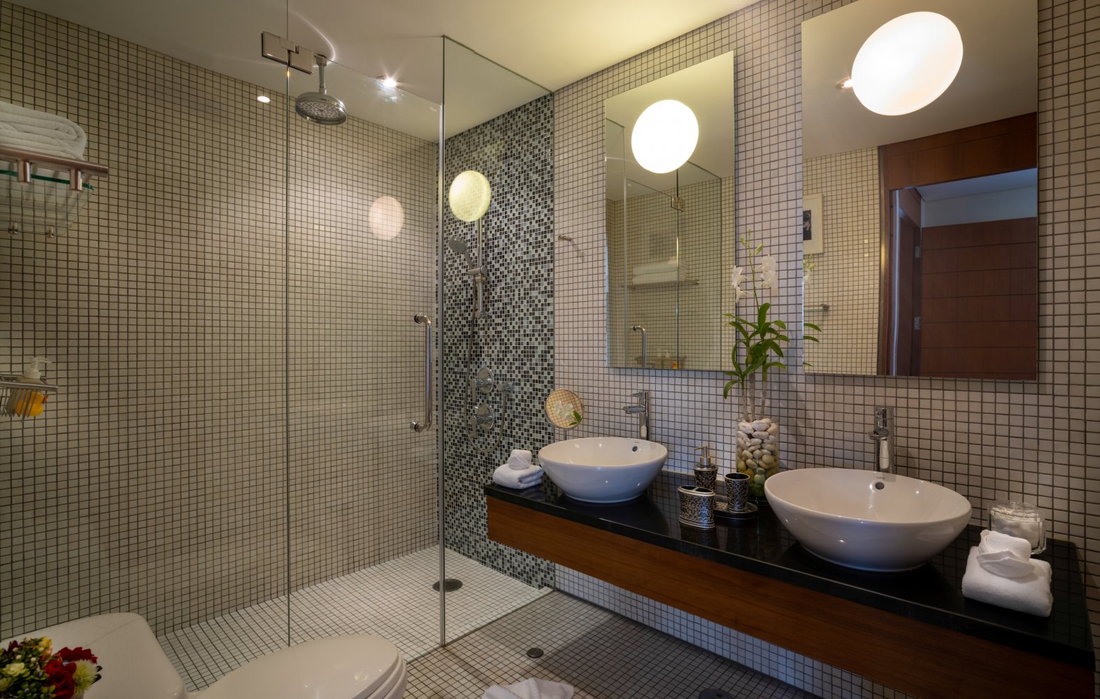 Property image - full photo 18
