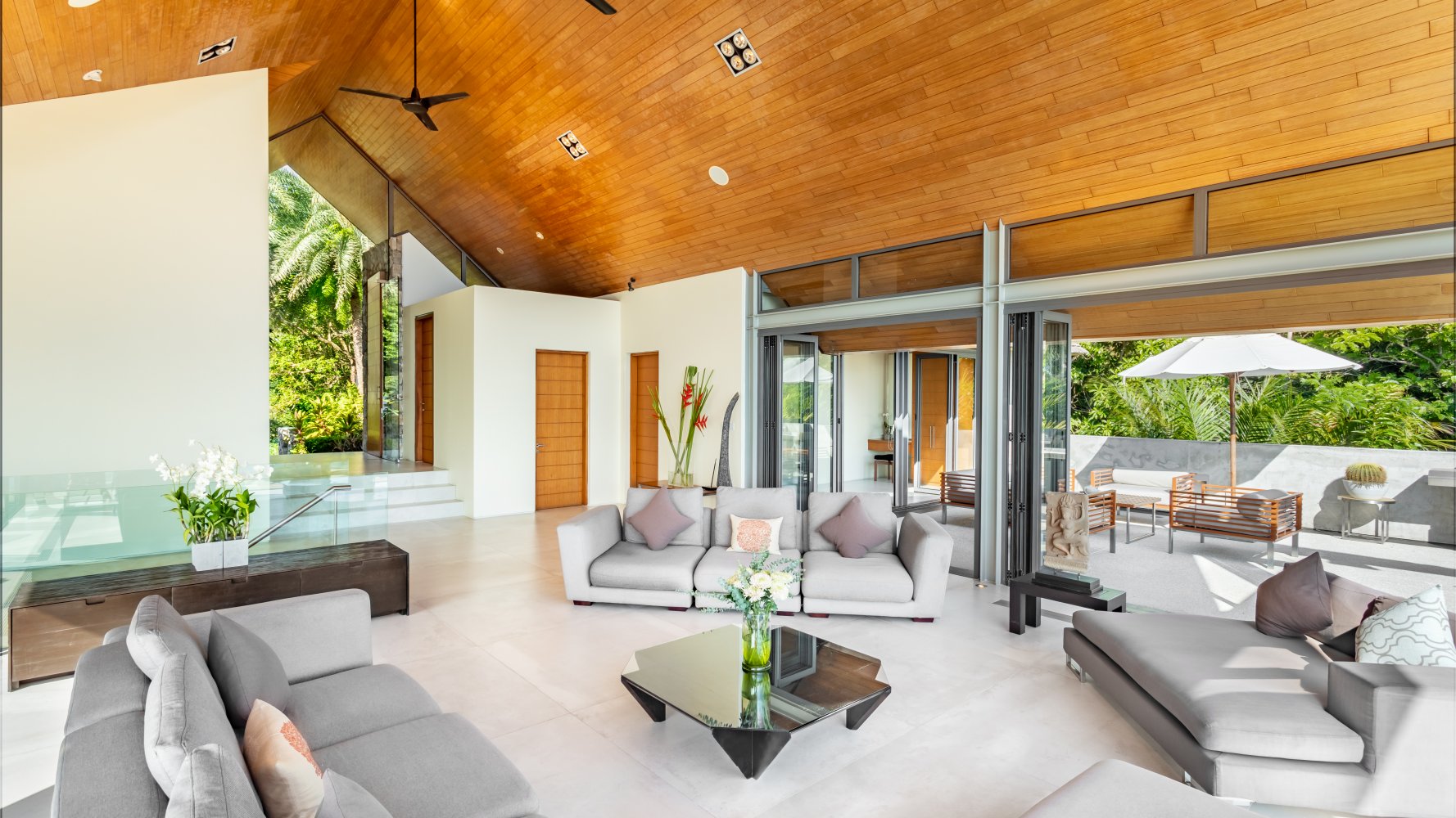 Property image - full photo 14
