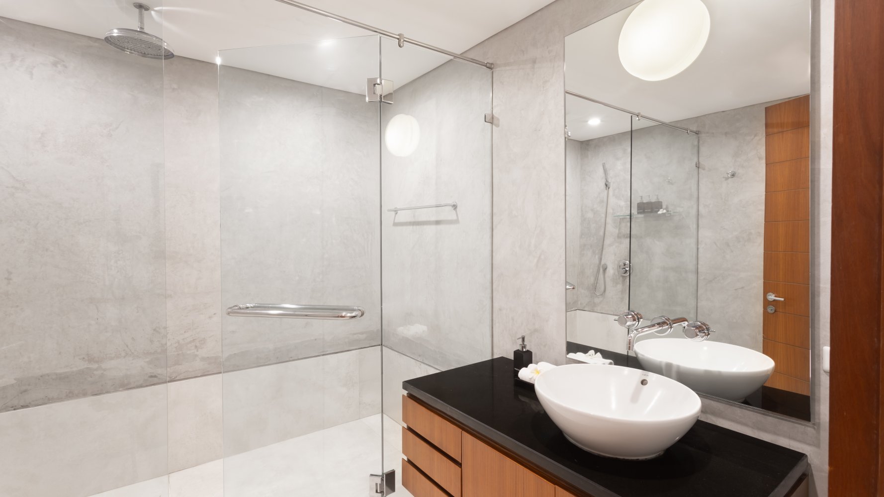 Property image - full photo 20