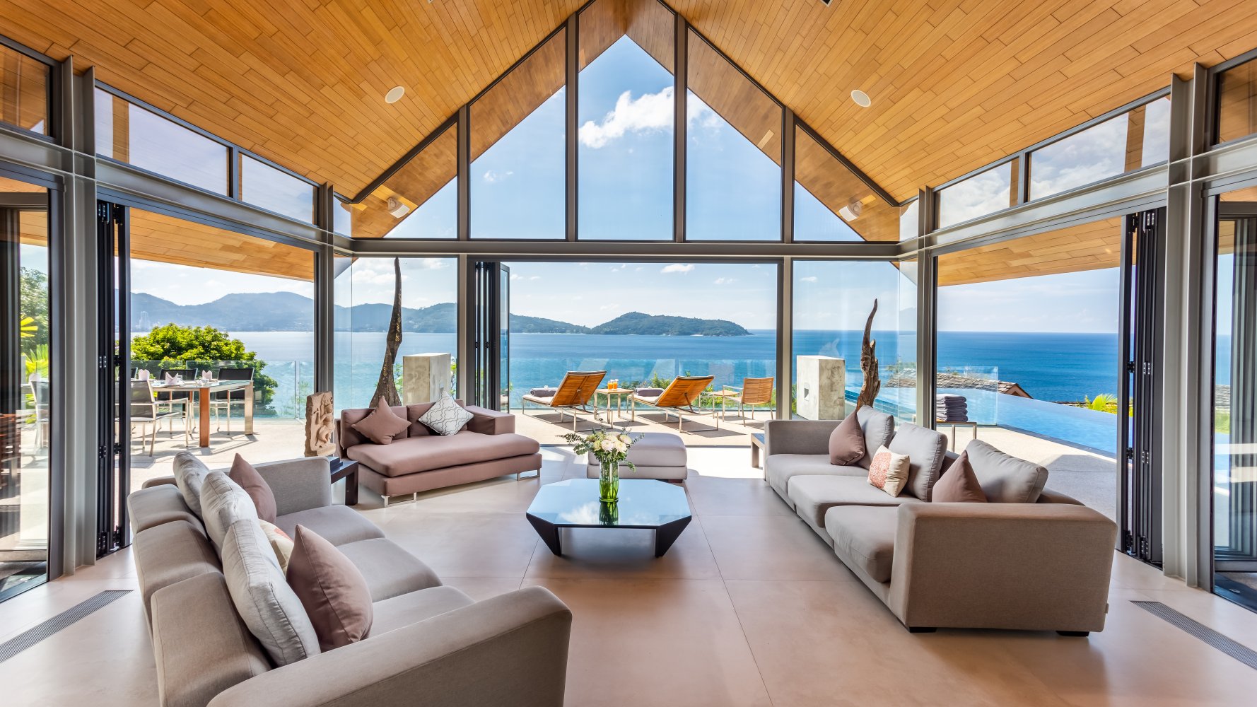 Property image - full photo 10