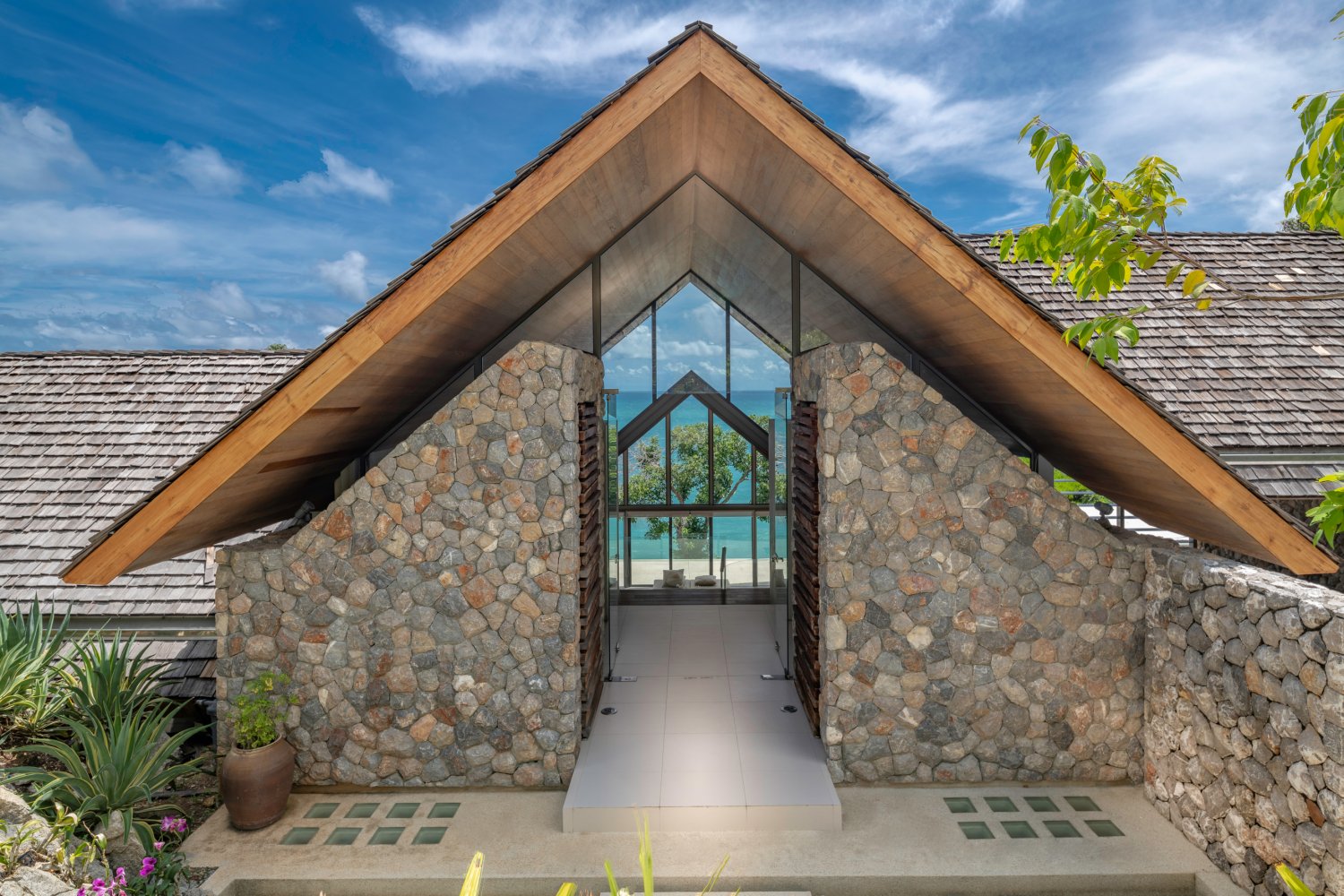 Property image - full photo 6