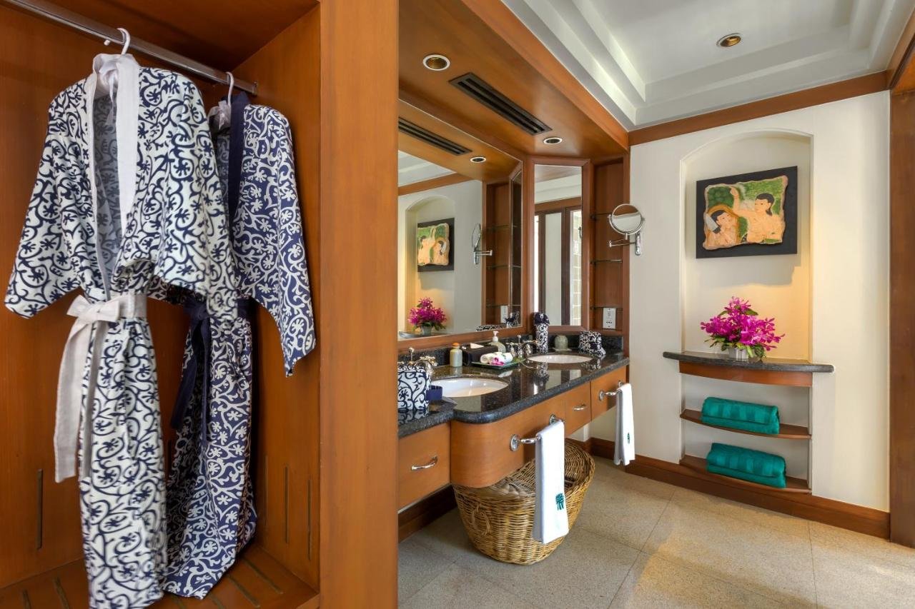 Property image - full photo 9