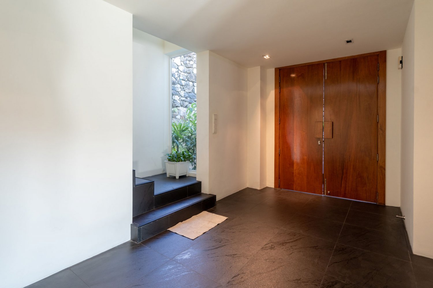Property image - full photo 13