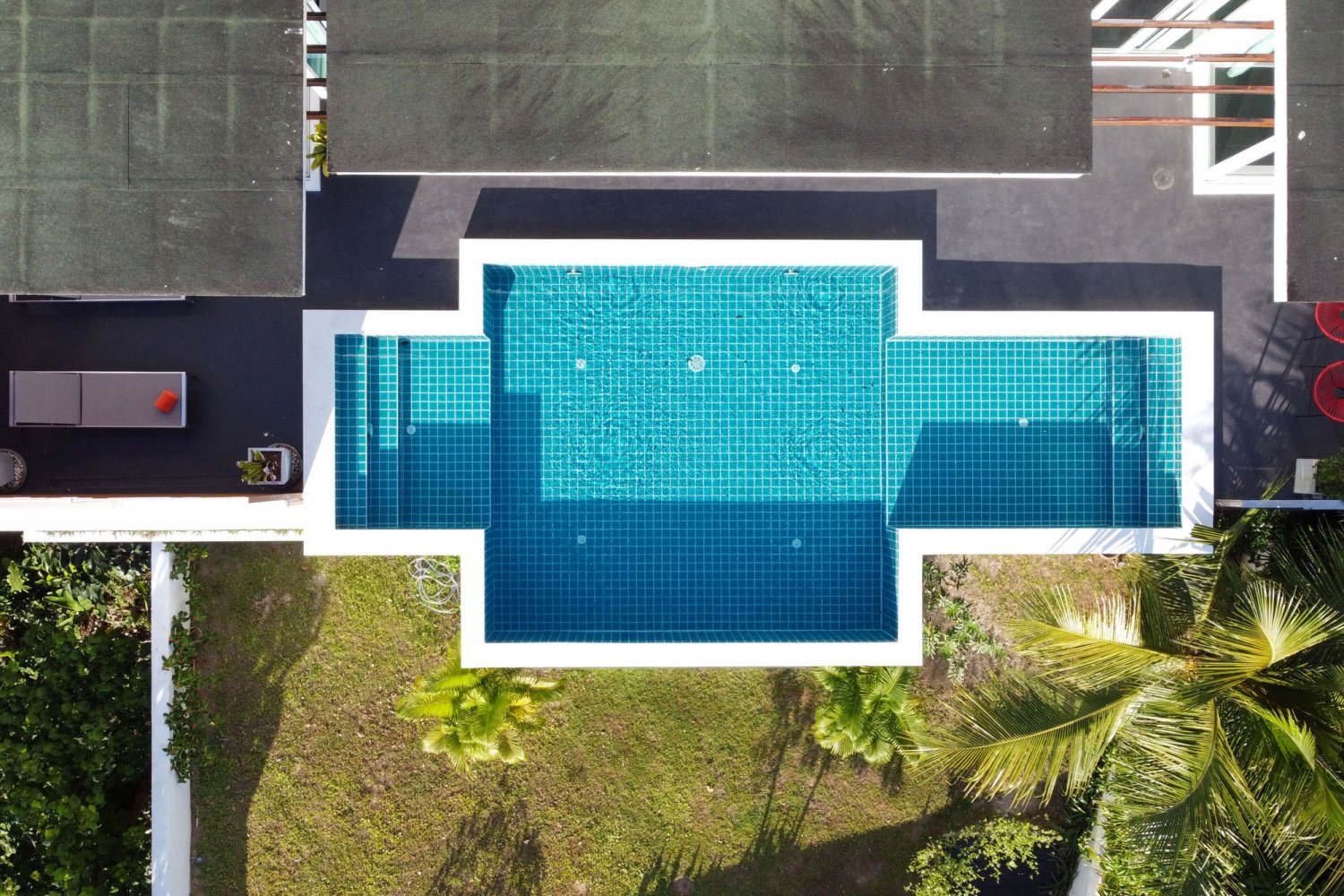 Property image - full photo 5