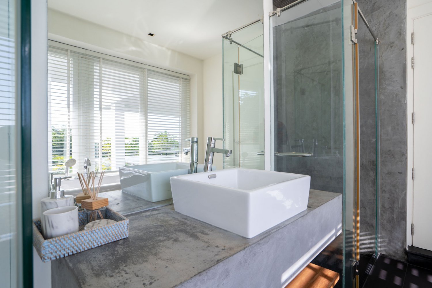 Property image - full photo 19