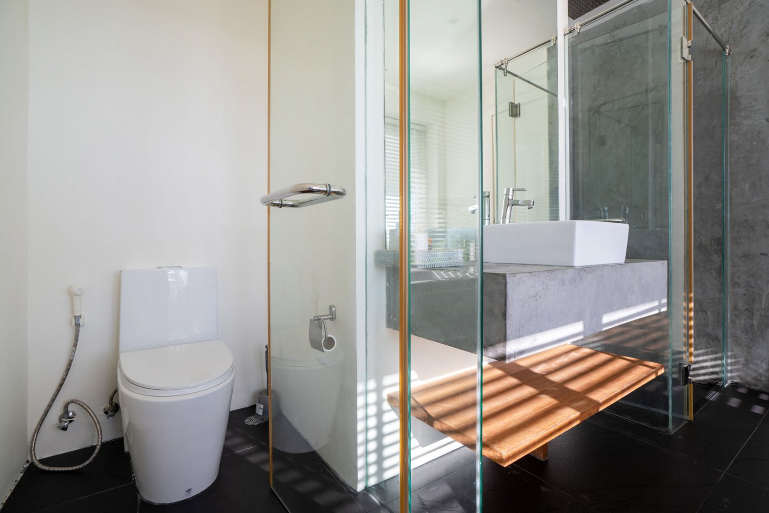 Property image - full photo 17