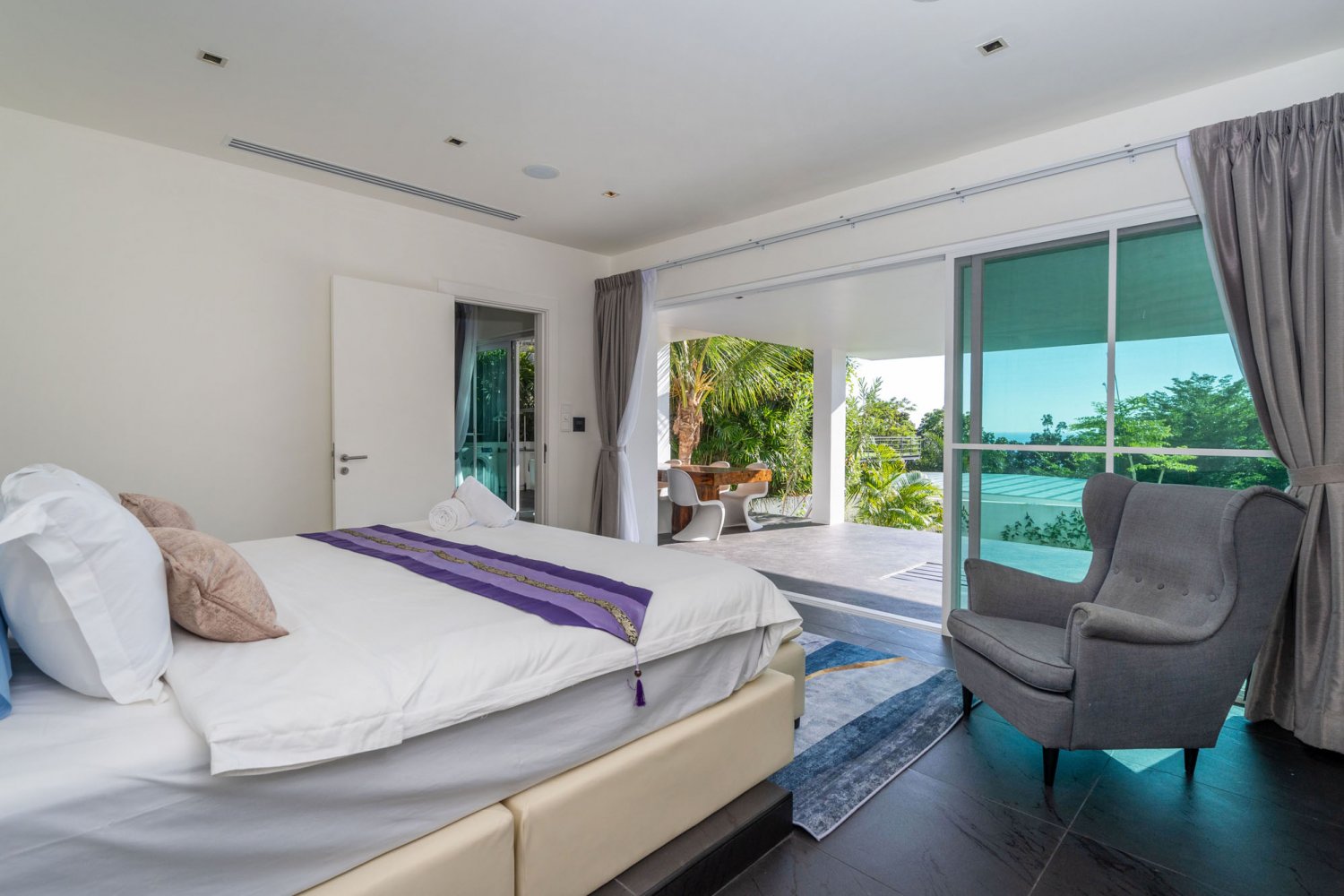 Property image - full photo 24