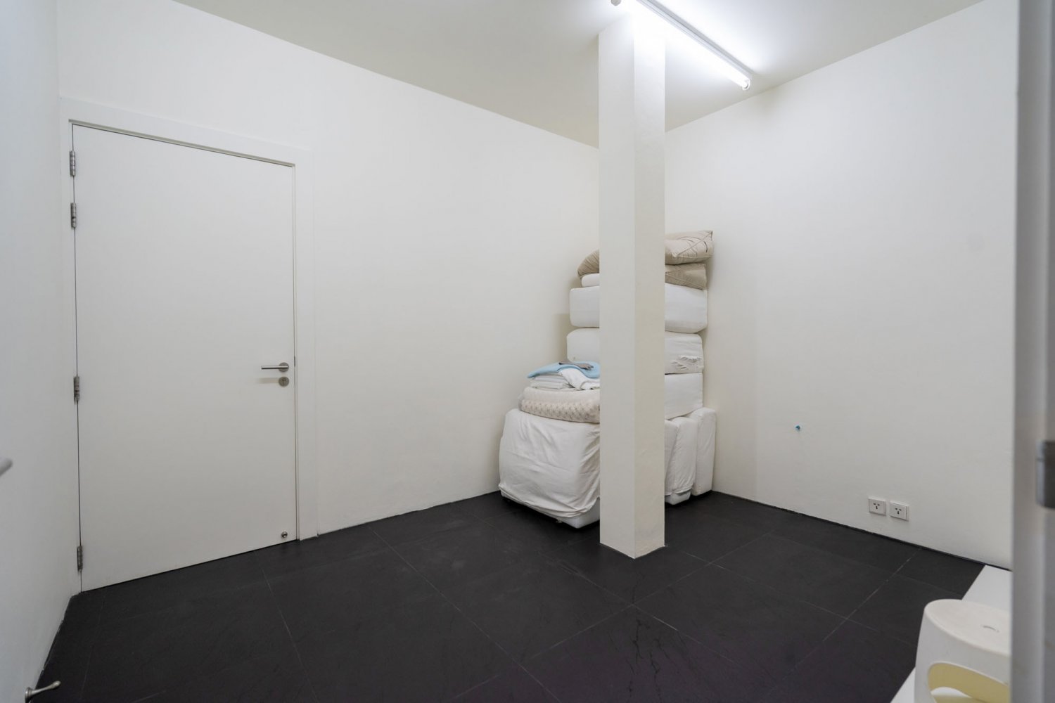 Property image - full photo 14