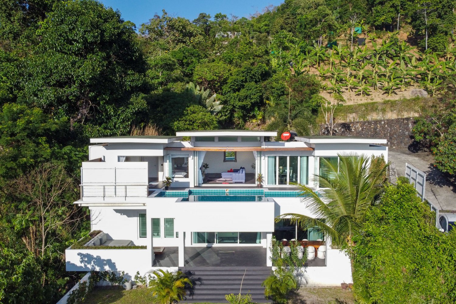 Property image - full photo 1