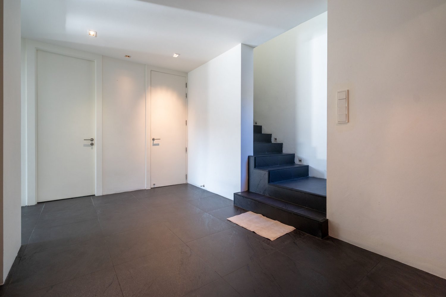 Property image - full photo 11