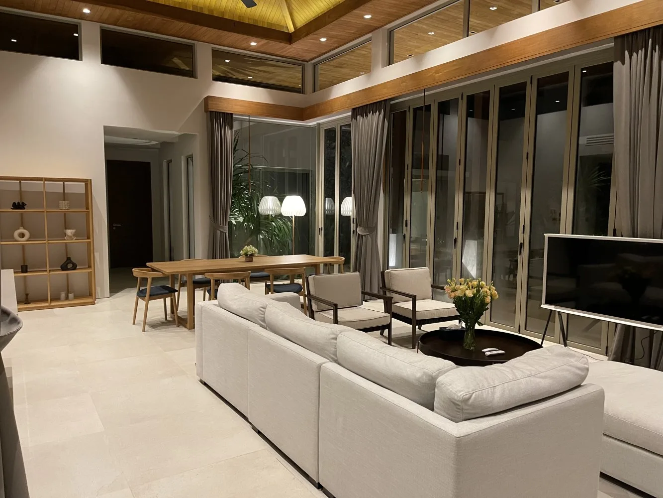 Property image - full photo 10