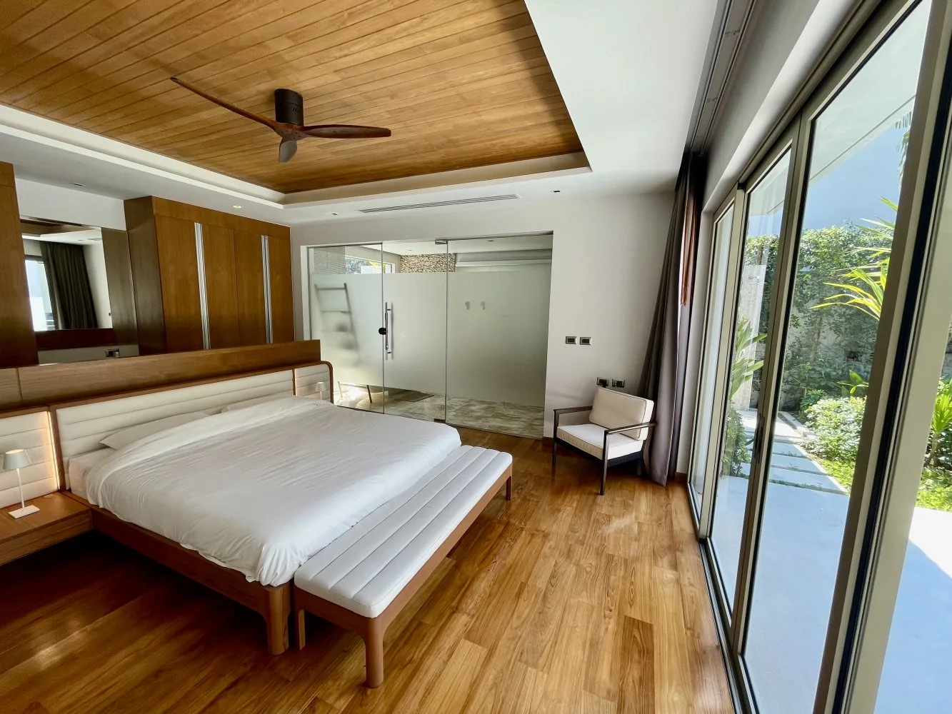 Property image - full photo 17