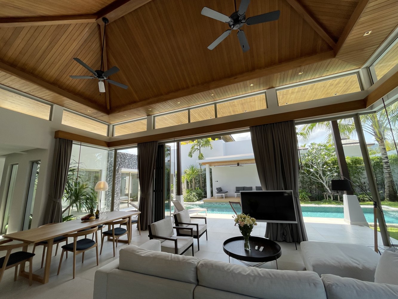Property image - full photo 9