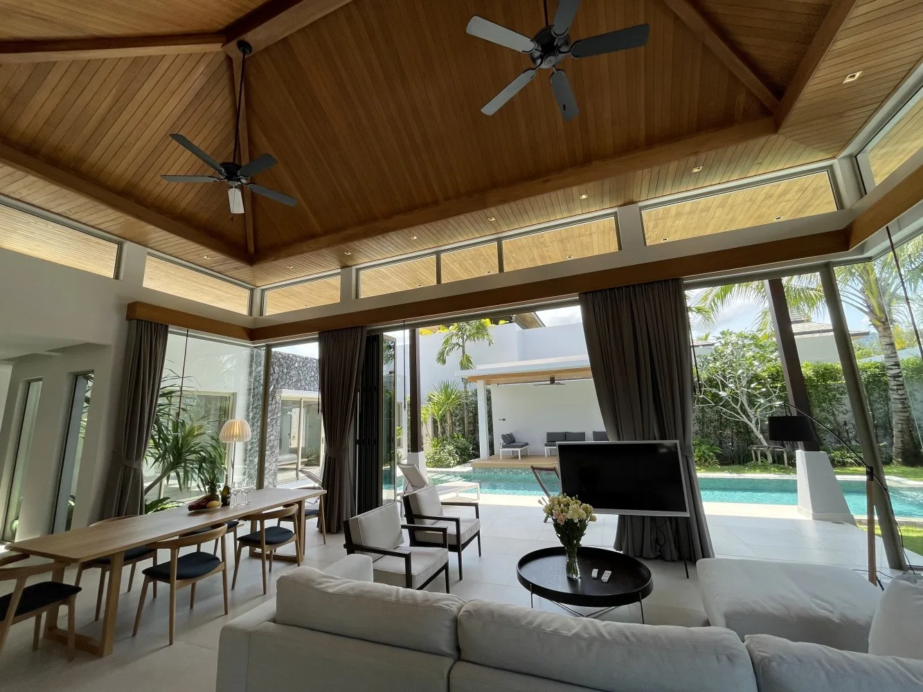 Property image - full photo 9