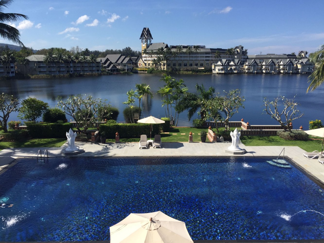 Property image - full photo 2