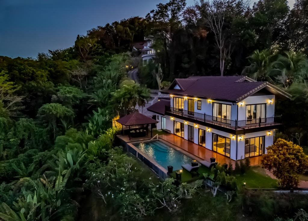 Property image - full photo 6