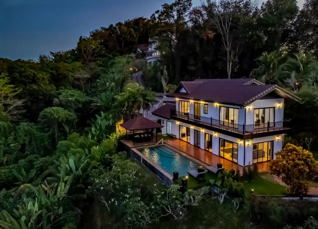 Property image - full photo 1