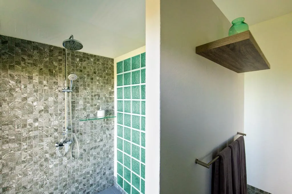 Property image - full photo 23