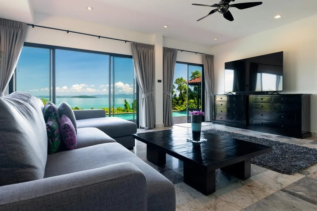 Property image - full photo 10