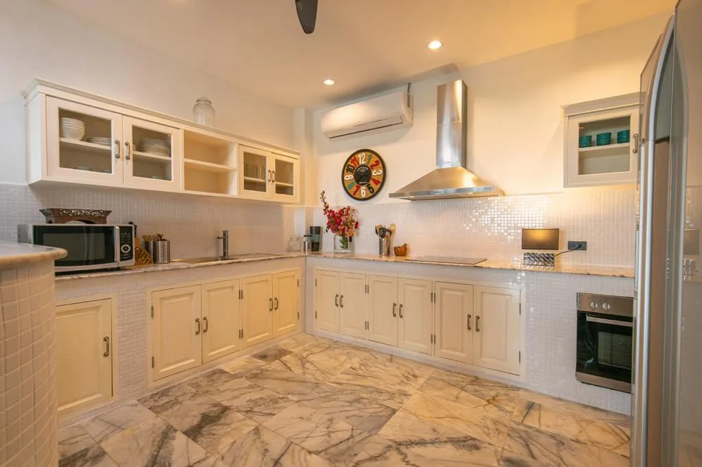 Property image - full photo 19