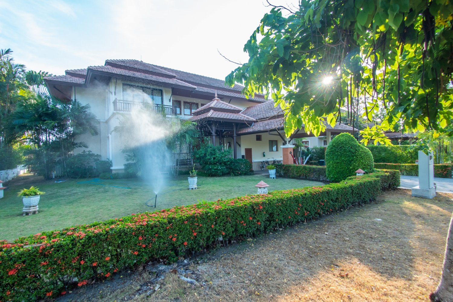Property image - full photo 3