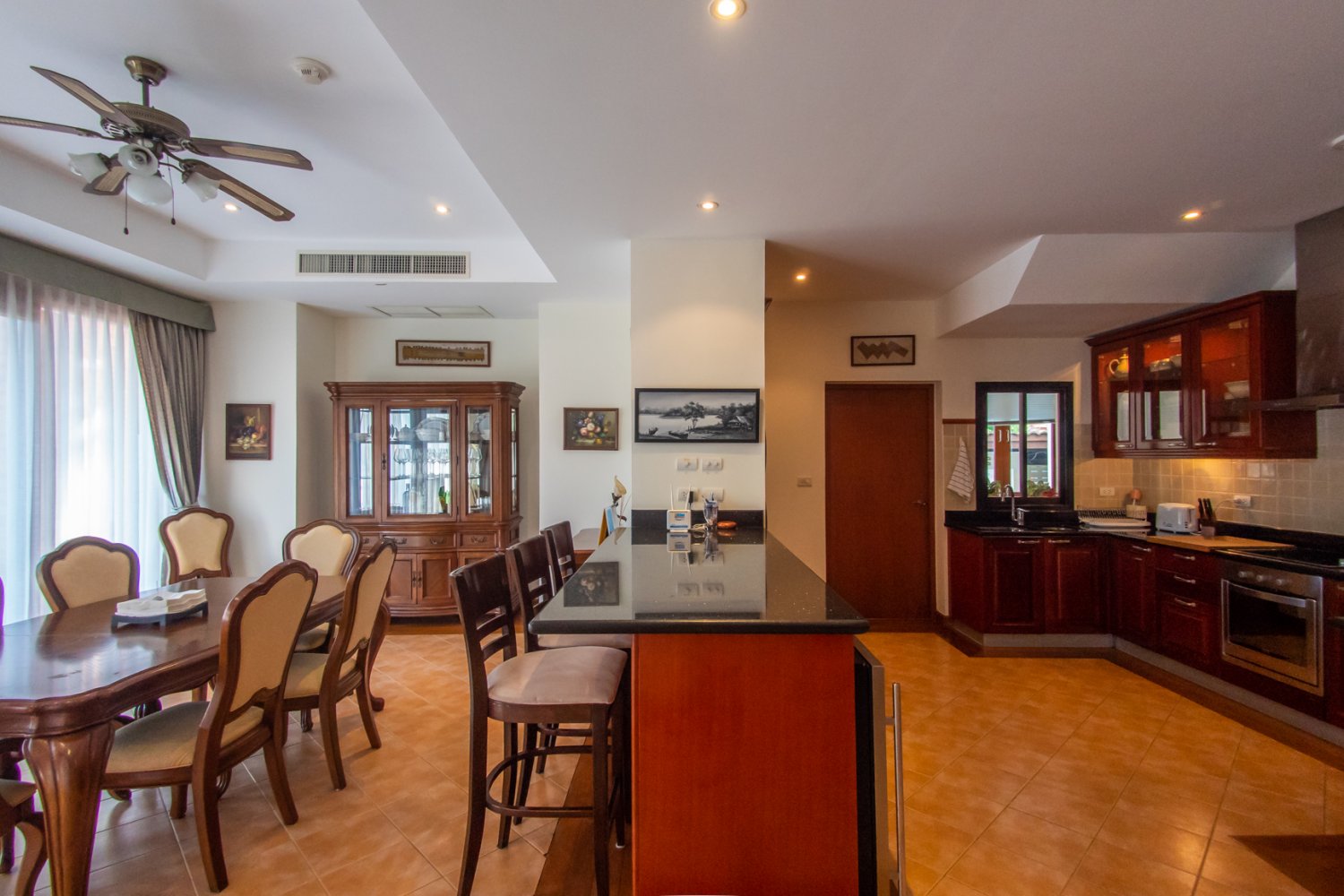 Property image - full photo 45
