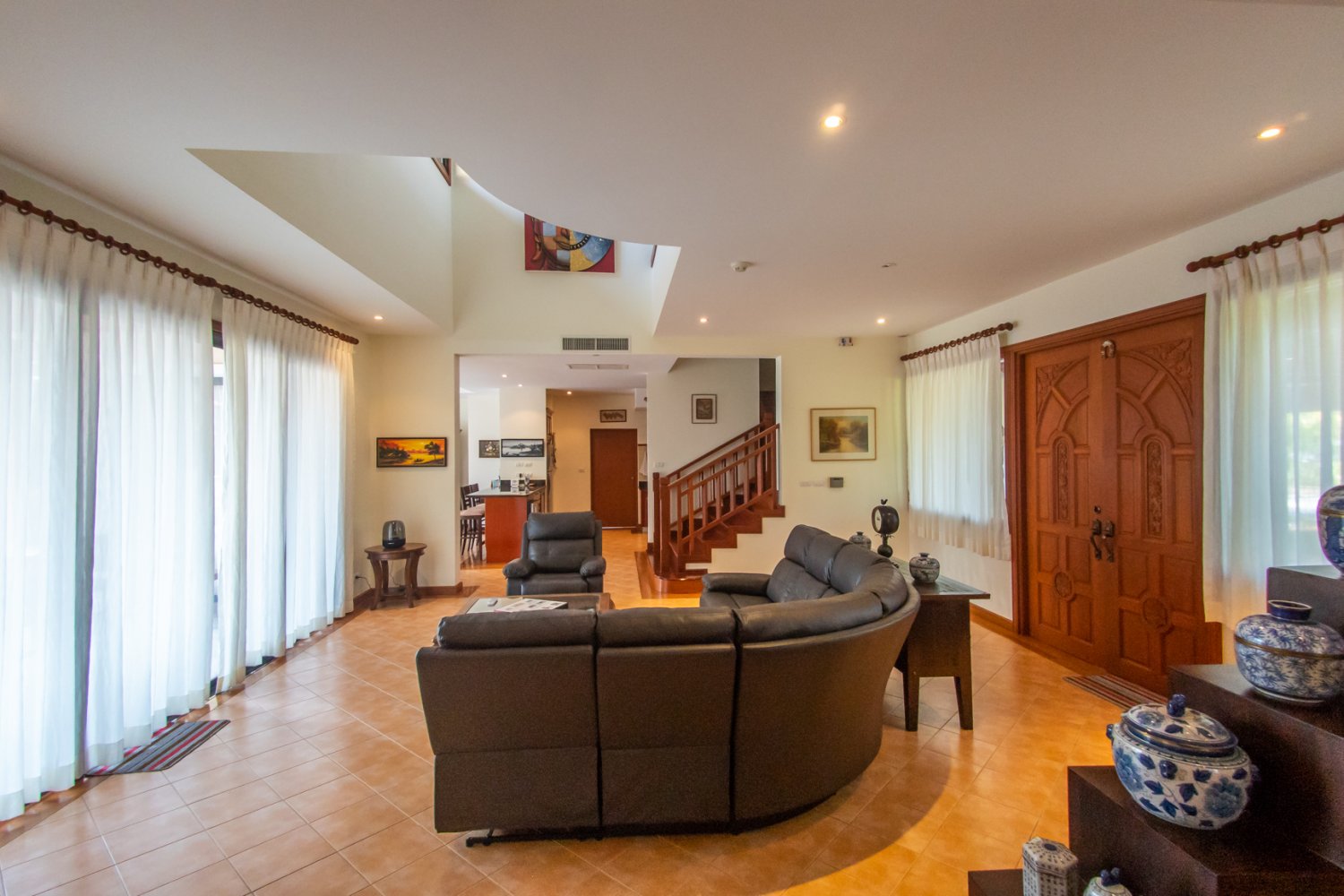 Property image - full photo 60