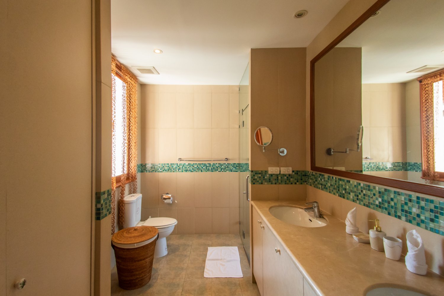Property image - full photo 61