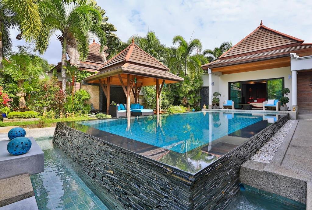 Property image - full photo 12