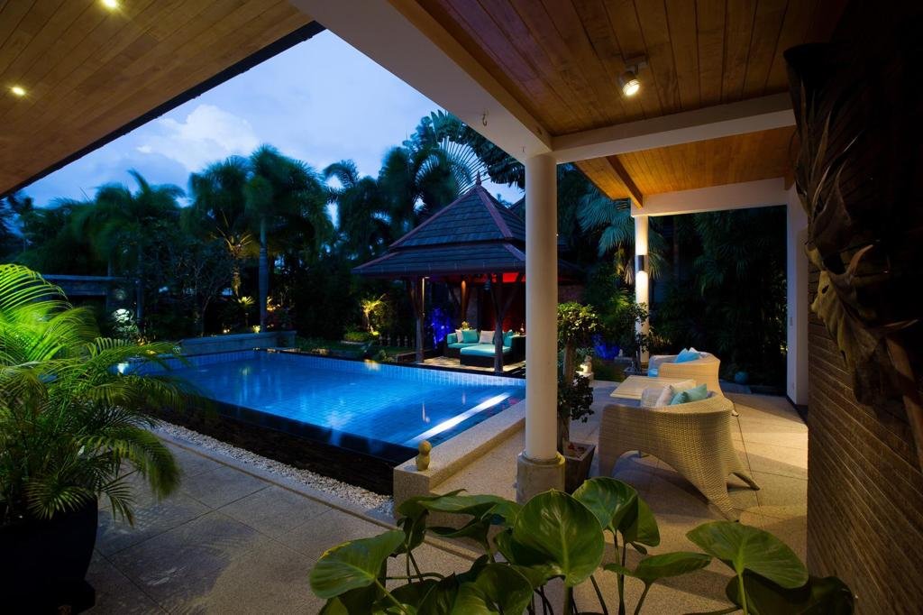 Property image - full photo 16
