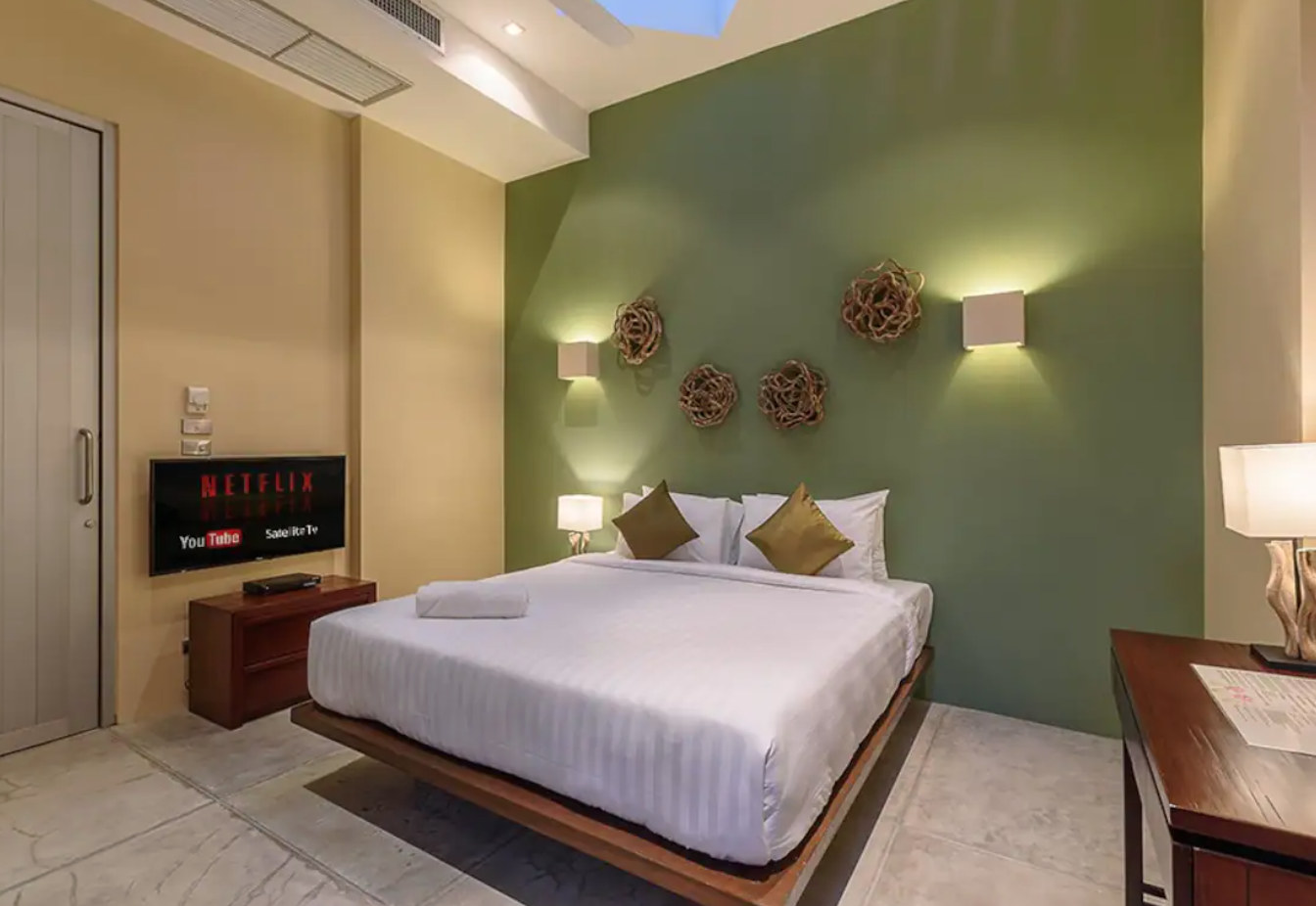 Property image - full photo 34