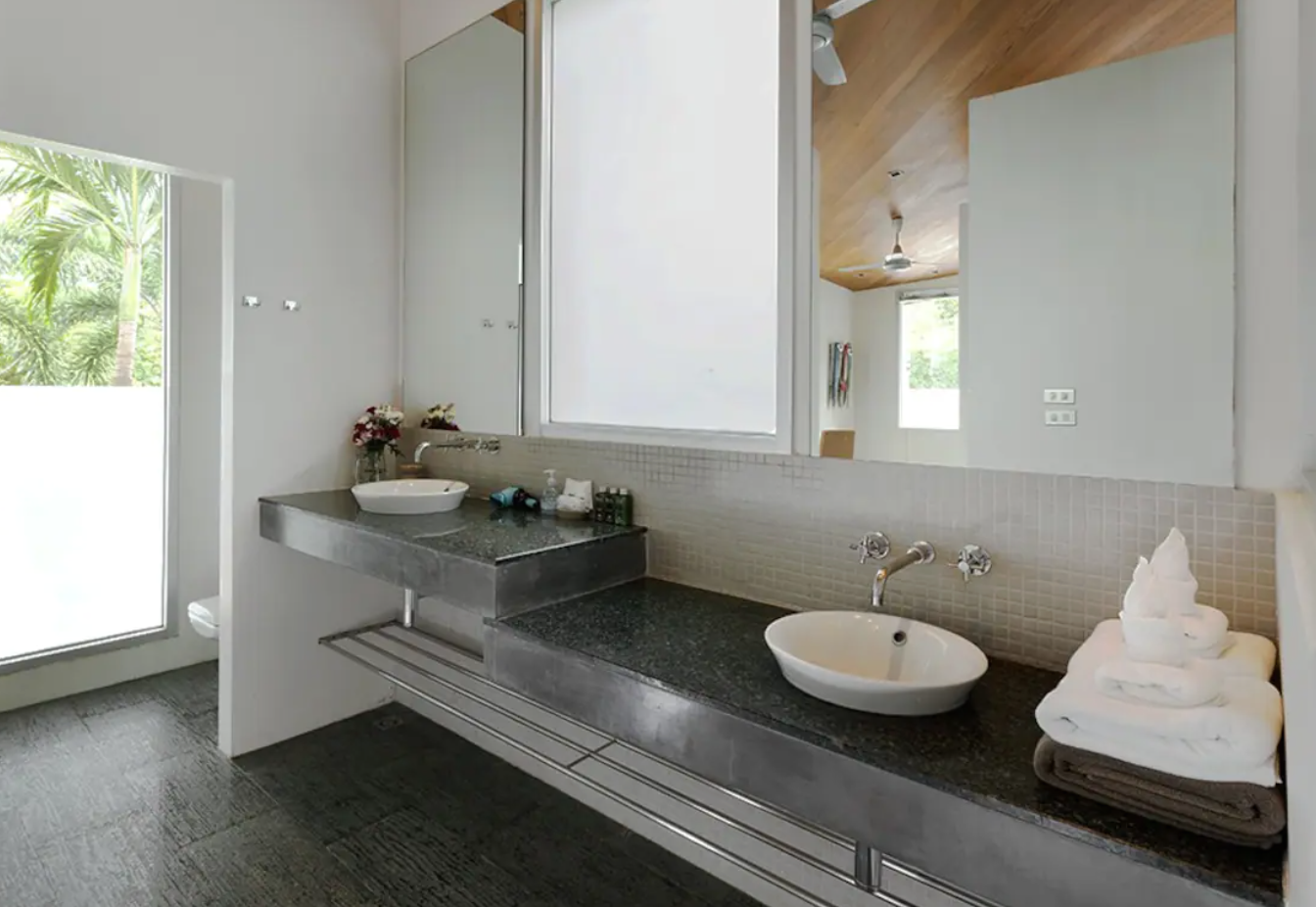Property image - full photo 41