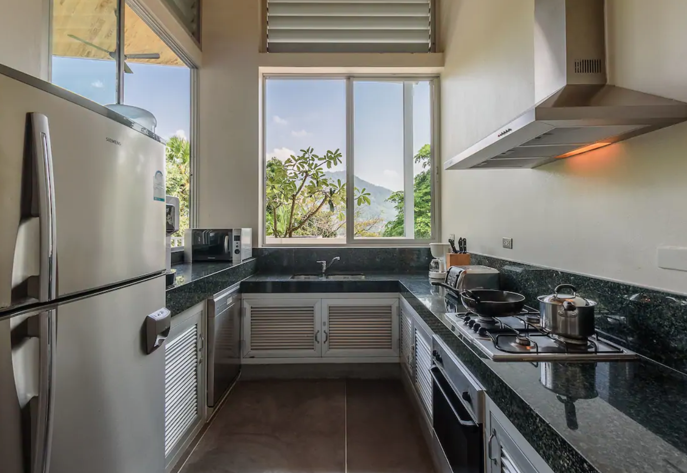 Property image - full photo 19