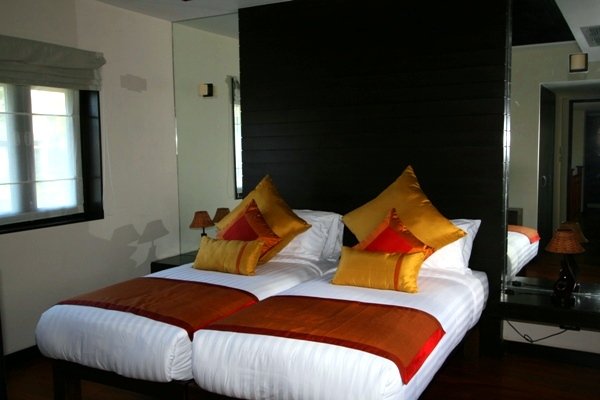 Property image - full photo 7
