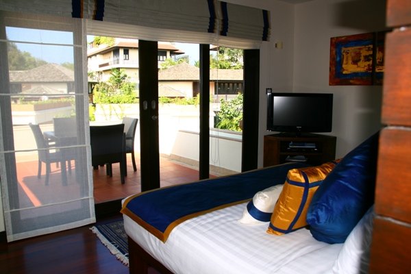 Property image - full photo 12