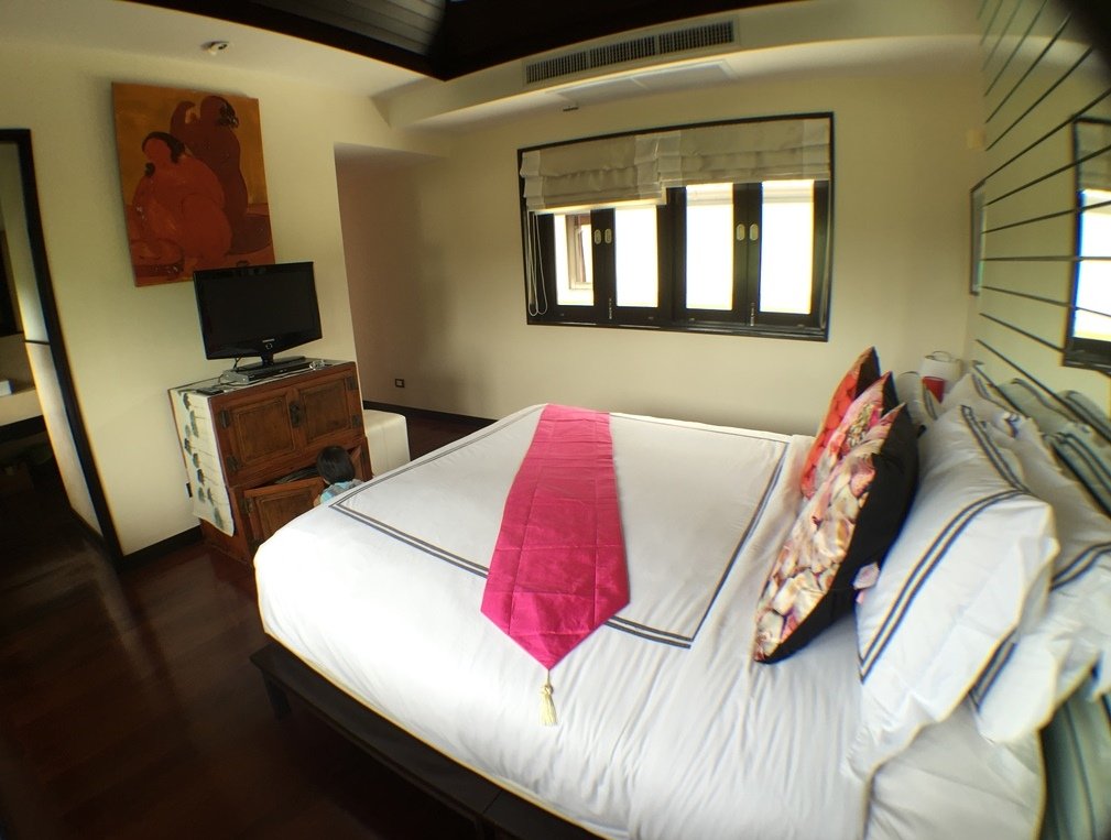 Property image - full photo 10
