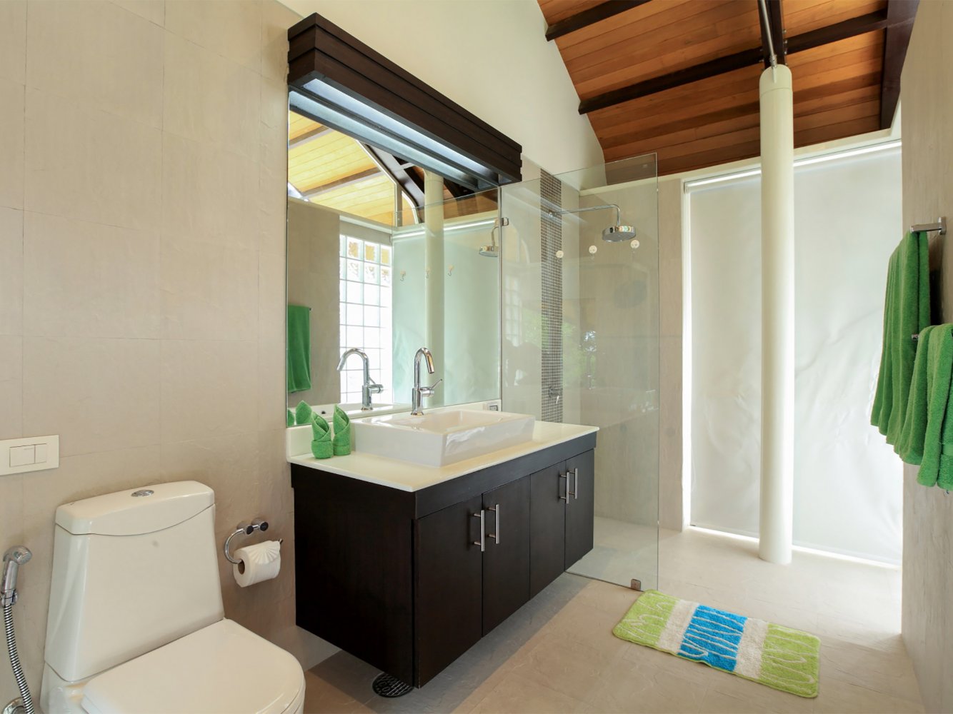 Property image - full photo 13