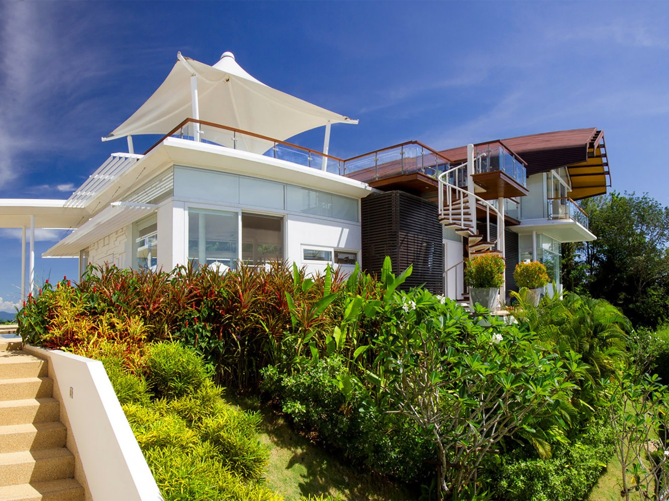 Property image - full photo 37