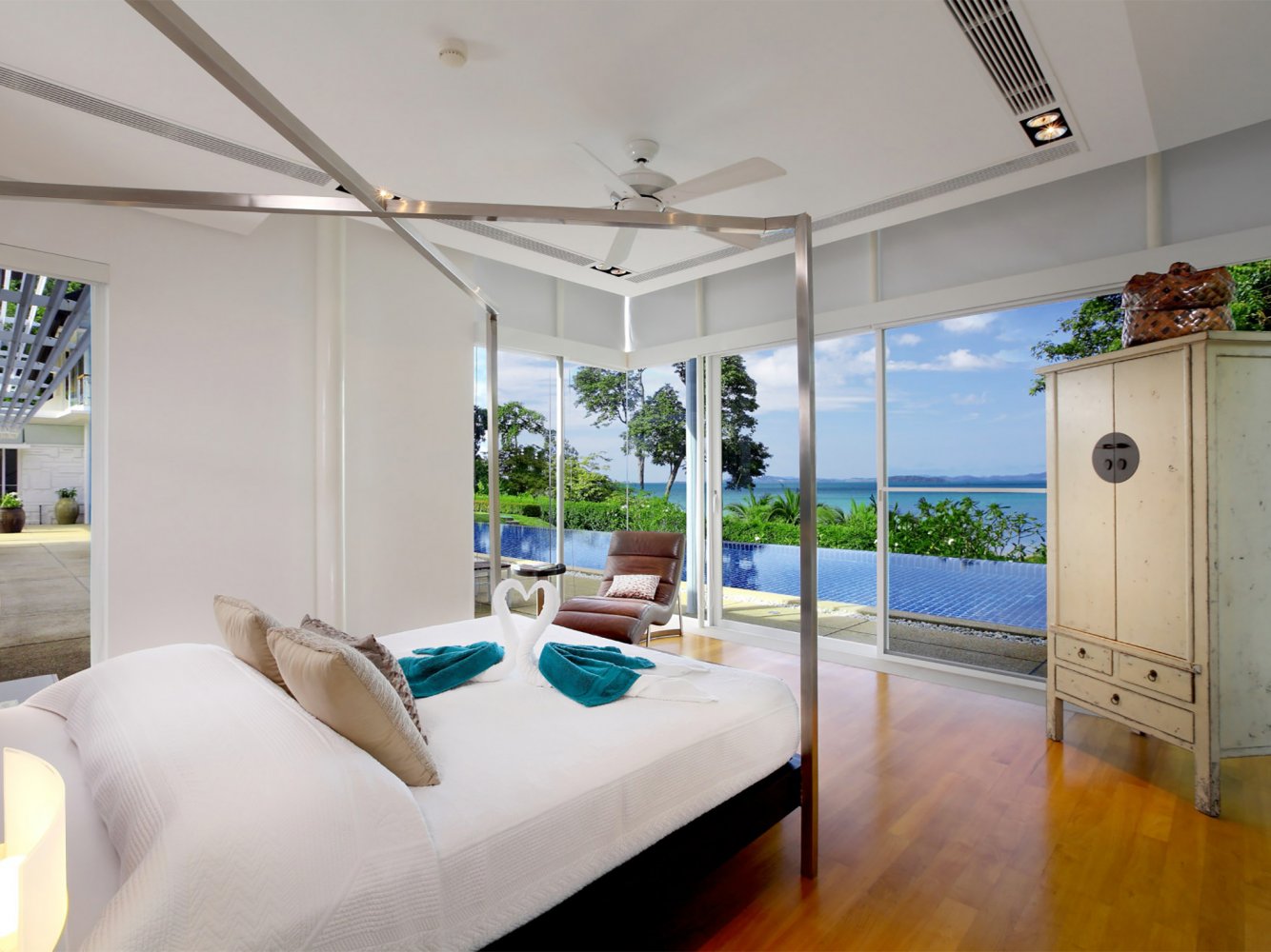 Property image - full photo 6
