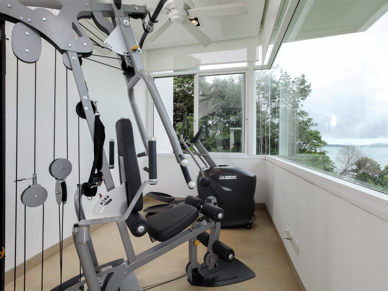 Property image - full photo 36