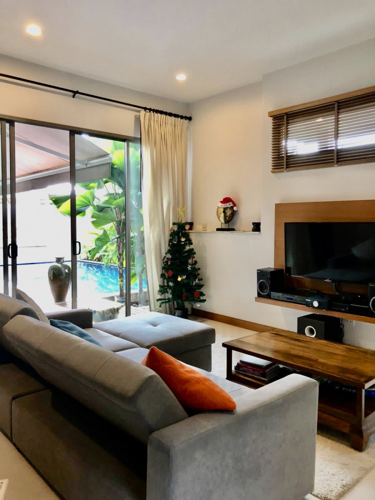 Property image - full photo 4