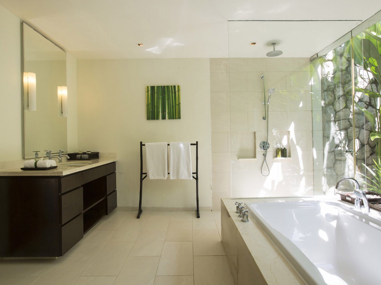 Property image - full photo 22