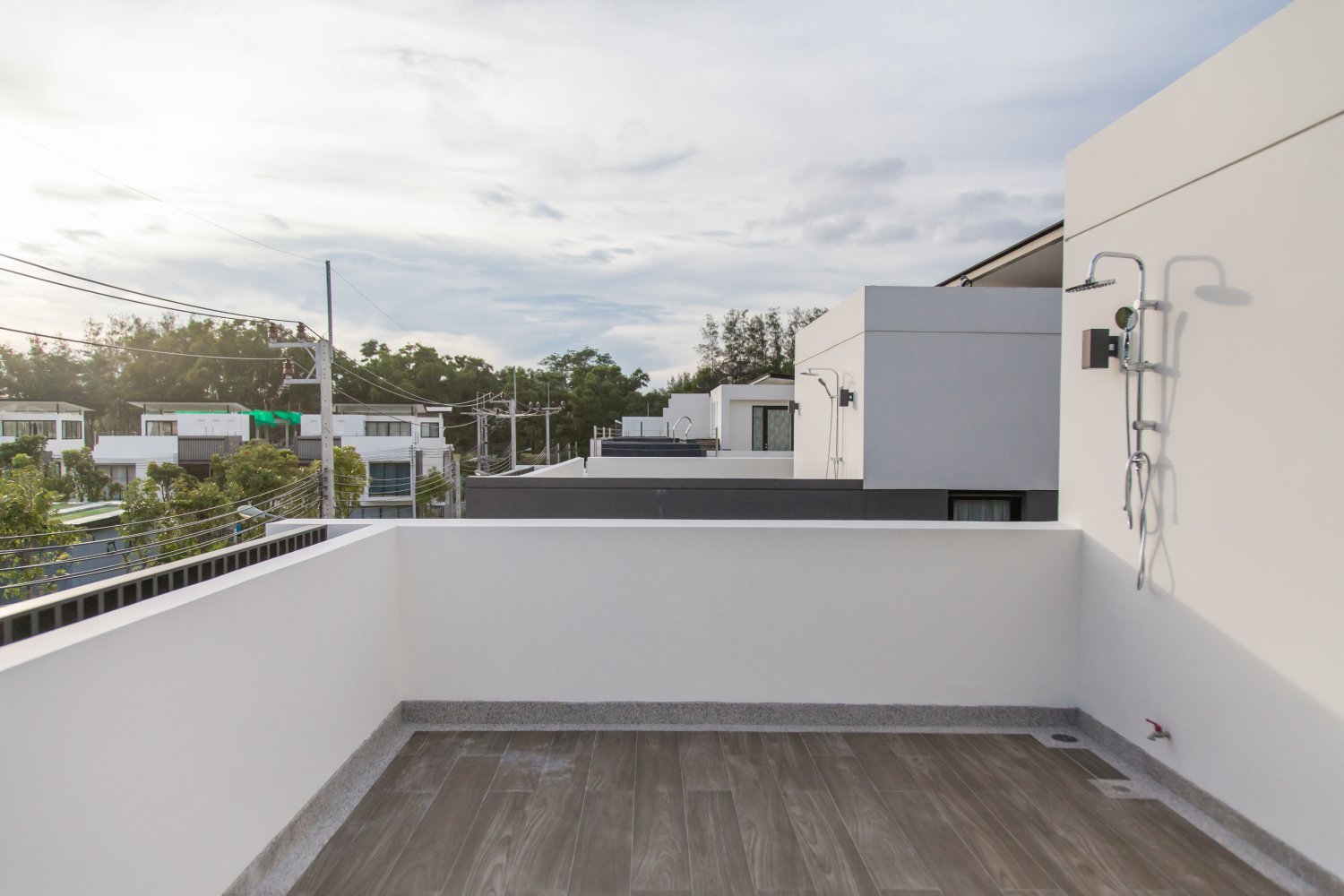 Property image - full photo 38