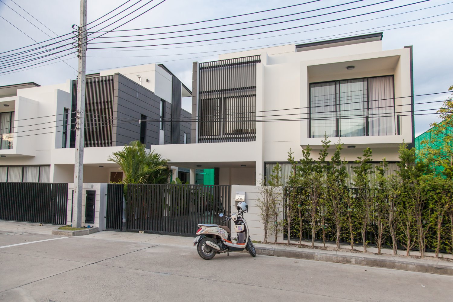 Property image - full photo 1