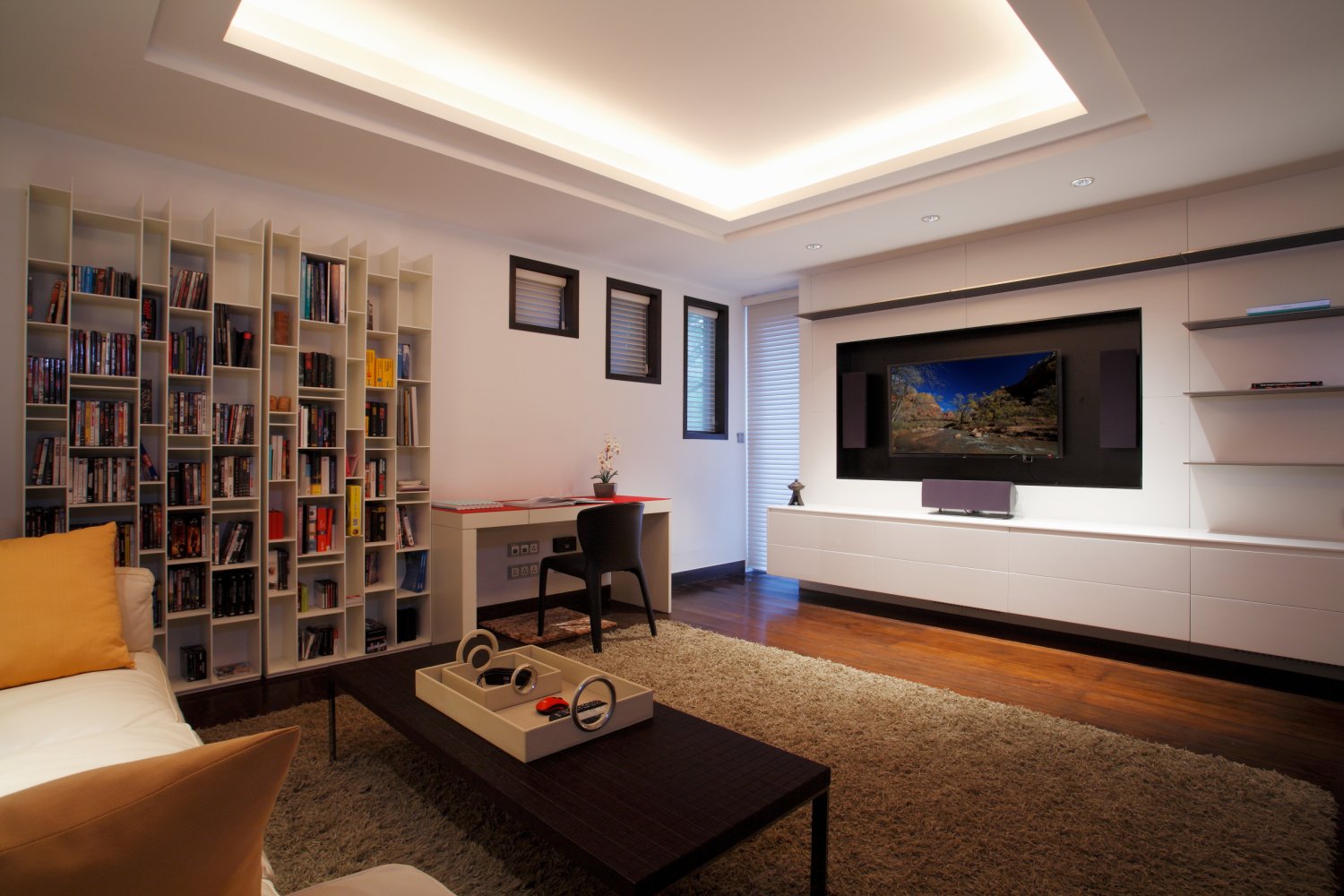 Property image - full photo 16
