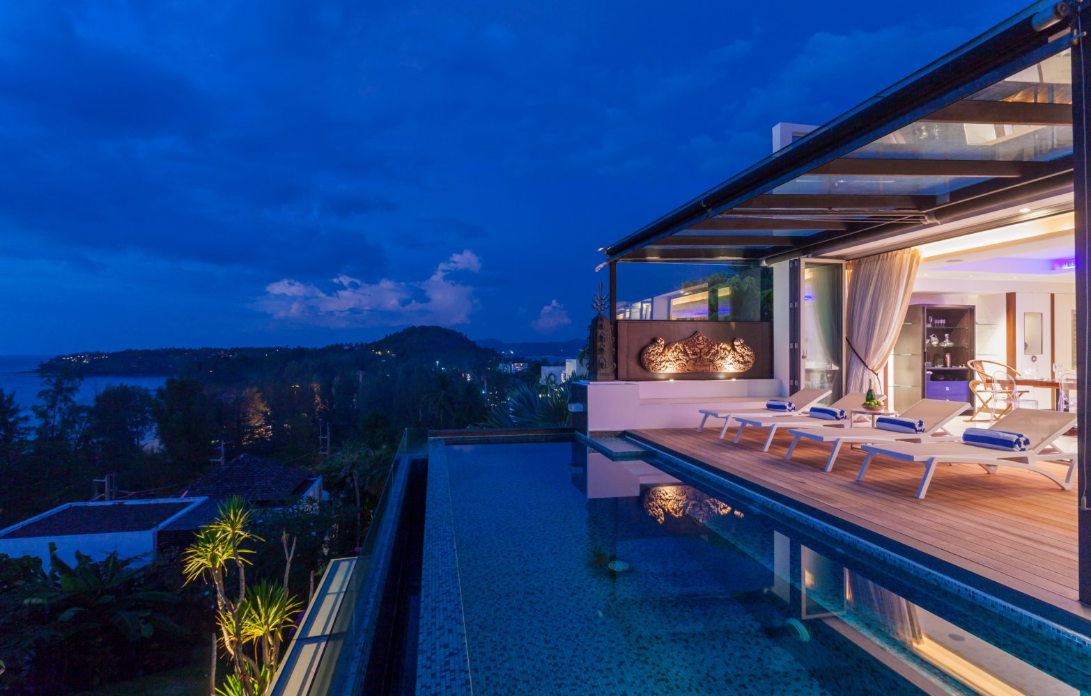 Property image - full photo 12